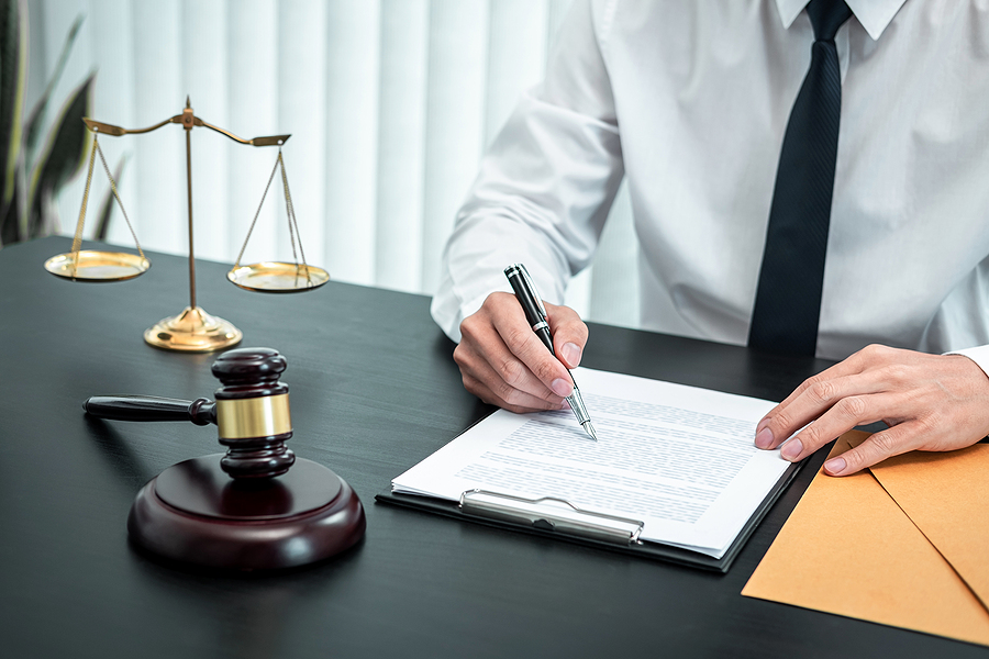 Disputes over rights and interests under processing contracts in bankruptcy cases: identifying risks and lawful solutions