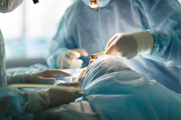 Những quy định pháp luật về giấy phép phẫu thuật tạo hình thẩm mỹ