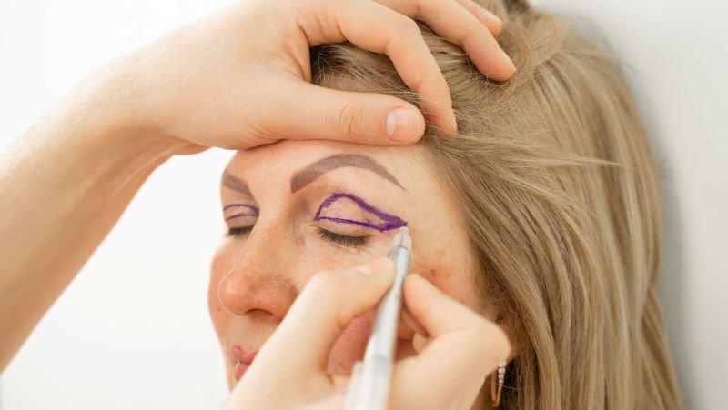 Nhu cầu kiện phẫu thuật thẩm mỹ bị lỗi hiện nay