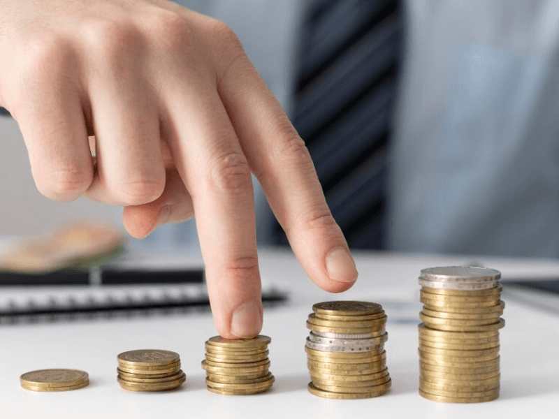 How does the law regulate compensation payable for early termination of a lease agreement?