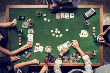Xem đánh bạc có phải là tội phạm không?
