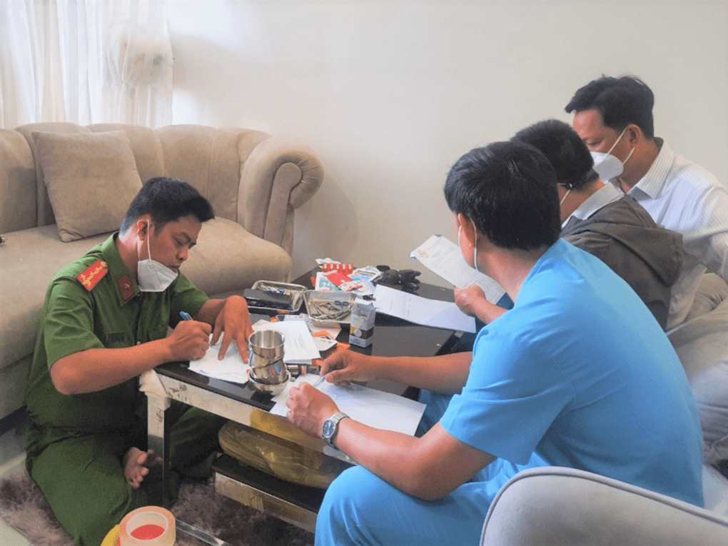 Thực hiện thẩm mỹ xâm lấn có bắt buộc mở bệnh viện thẩm mỹ không?
