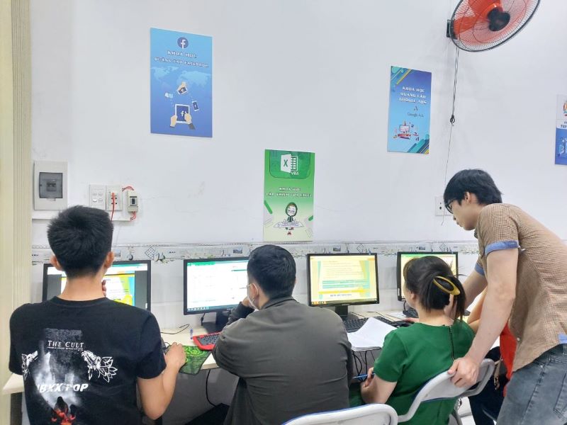 Giấy phép mở trung tâm tin học là gì