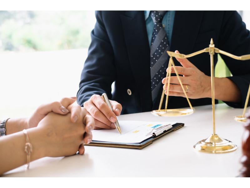 Luật sư giải đáp thắc mắc về trường hợp doanh nghiệp không ký hợp đồng lao động